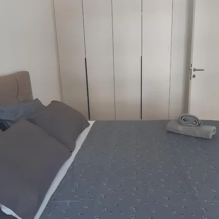 Dvosoban Stan Akacija *